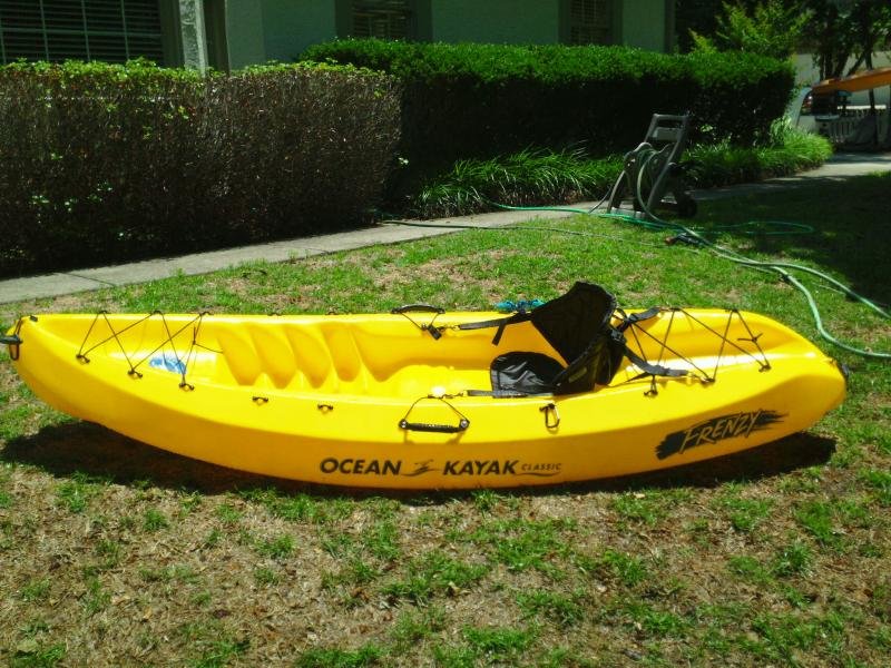 sold: ocean kayak frenzy sot - excellent condition