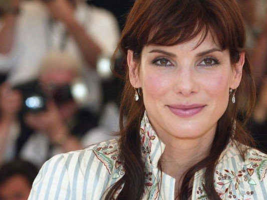 Sandra-Bullock_photo-535x401.jpg