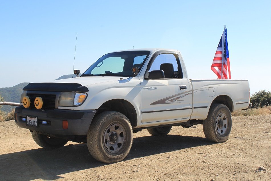SantiagoPeak_ParkingLot_4July2019_p1.jpg