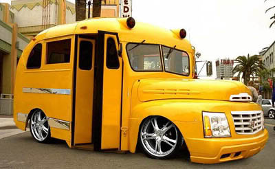 schoolbus_70a3dc94871d651d5e3525269f2134cfbaf68583.jpg