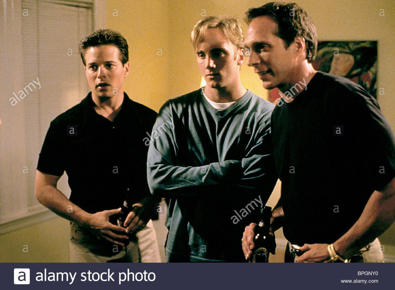 scott-wolf-jay-mohr-william-fichtner-go-1999-BPGNY0.jpg