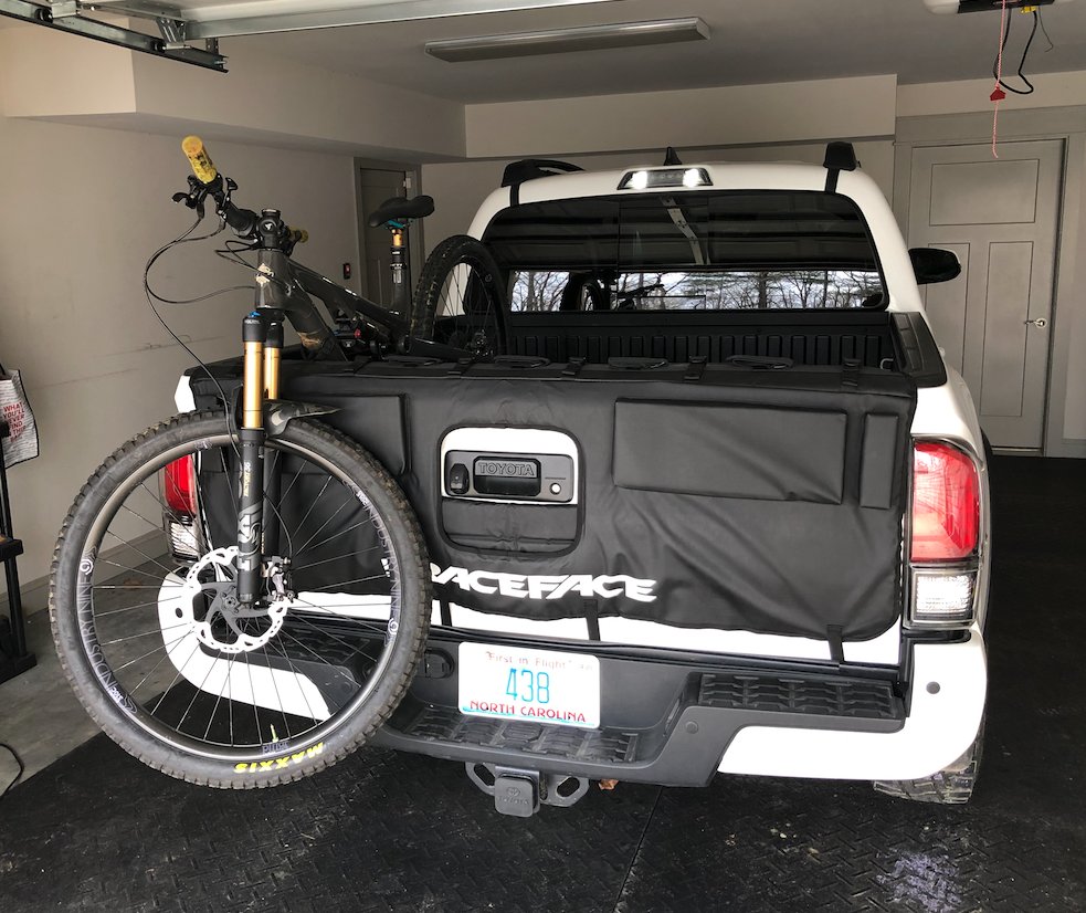 Tacoma tailgate cover for on sale bikes