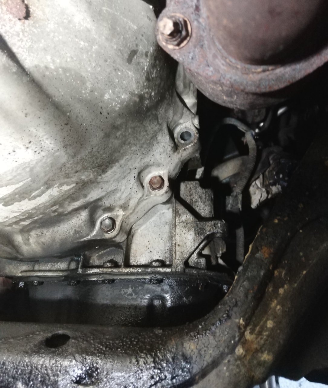 missing bolt on bell housing 4.0L V6 4WD 6 speed MT | Tacoma World