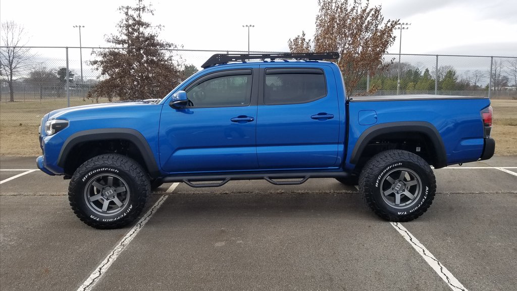 *SOLD* Rough Country Nerf Bars (2005-2018 Toyota Tacoma Double Cab ...