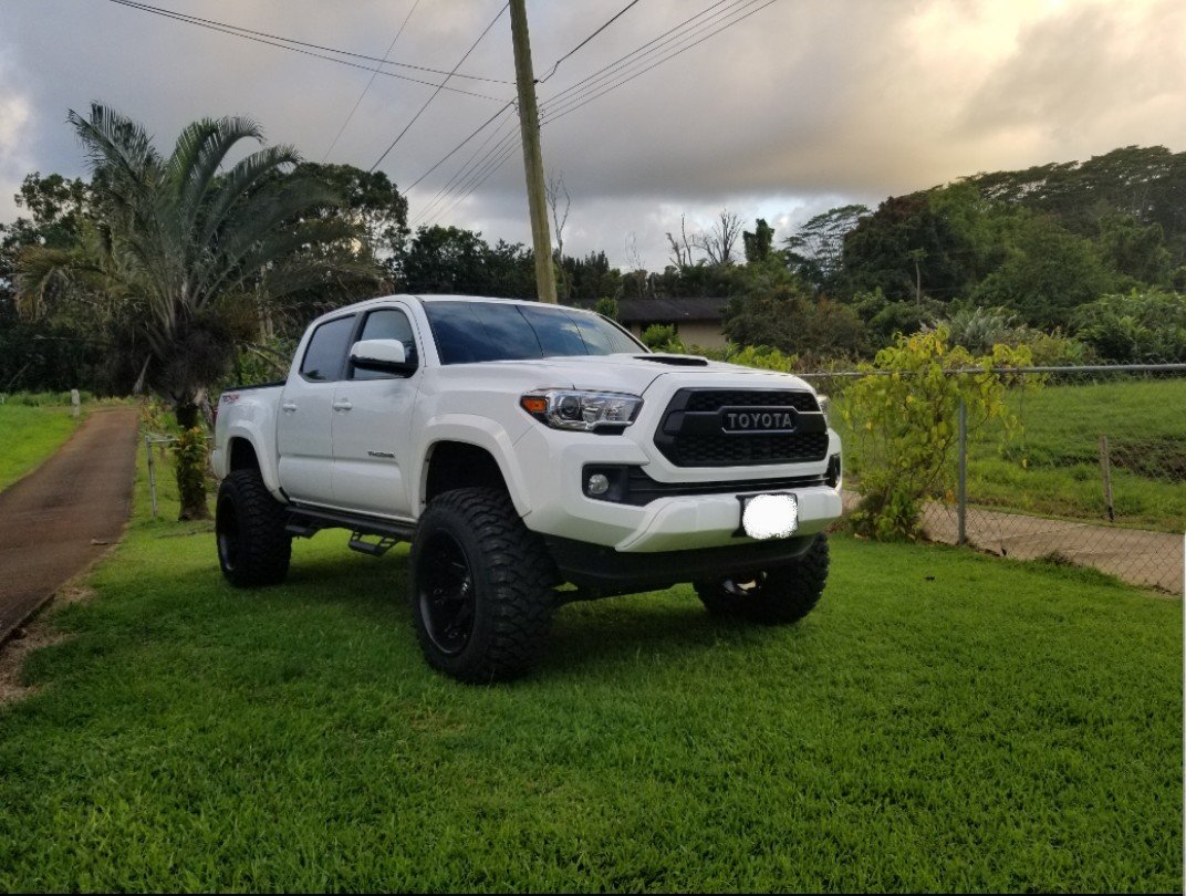 Screenshot_20180621-225637_Photos.jpg