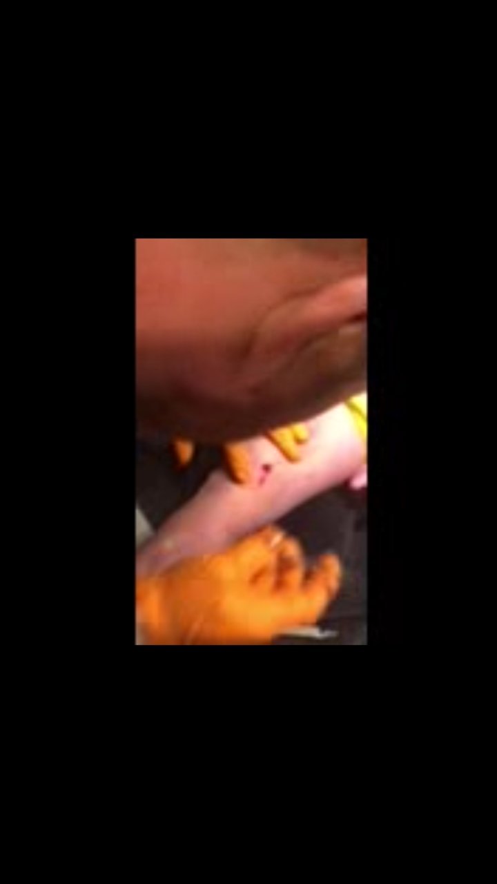 Screenshot_20190404-193532_Video Player.jpg