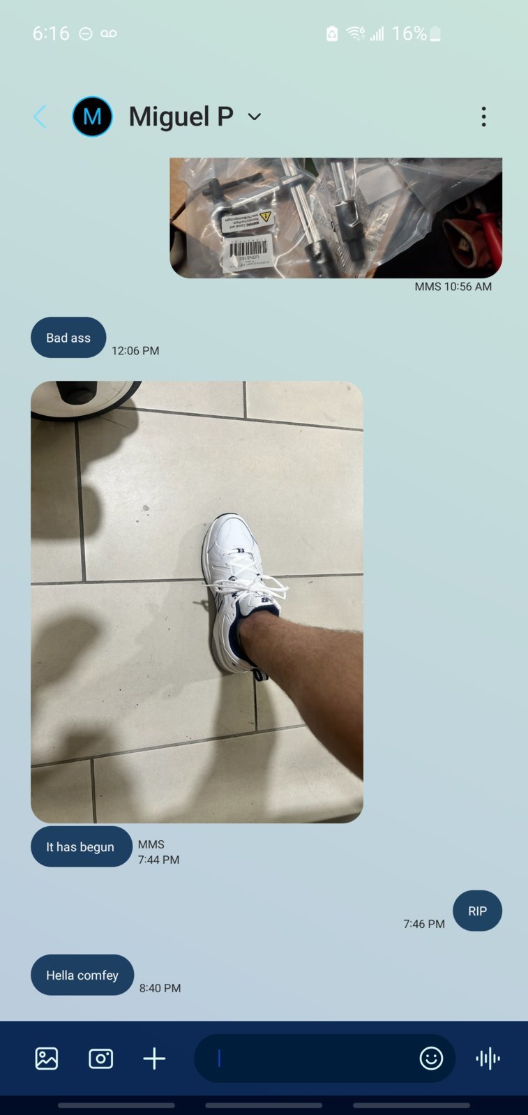 Screenshot_20231015-181625_Messages.jpg