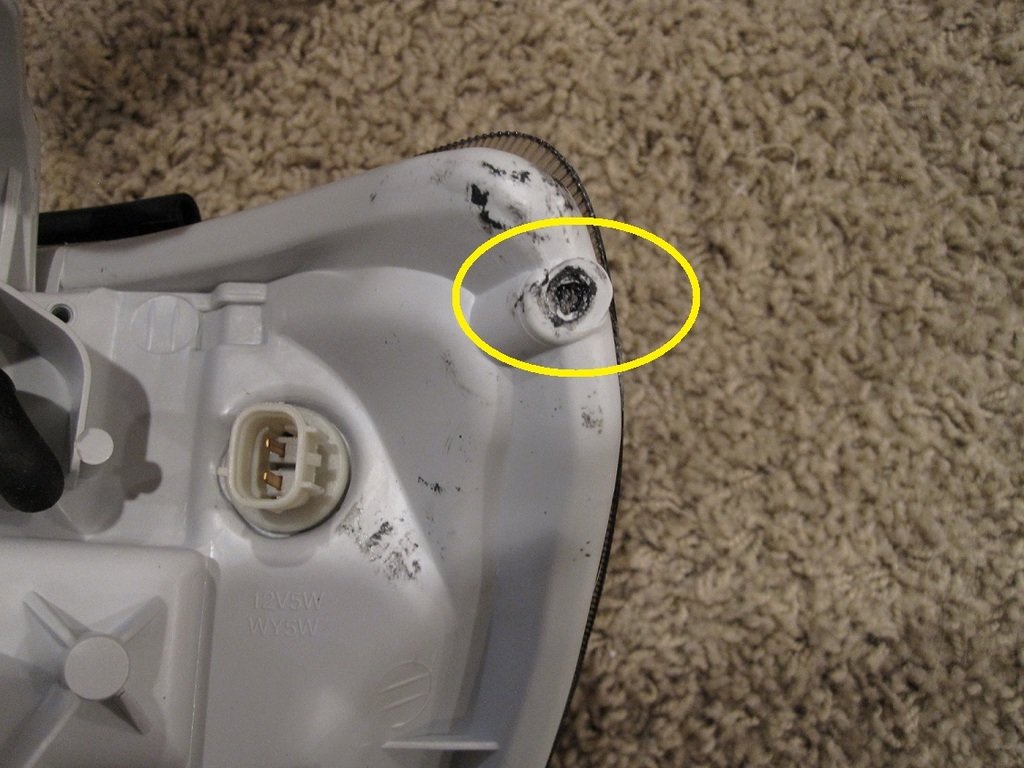 screw%20missing_8b8a42009a488367e9c141f8b3599c68cfbd8018.jpg