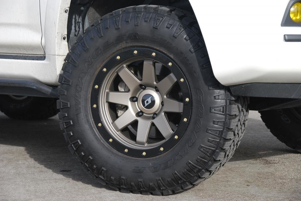SCSSR8Wheels1_zps6702cbcb_080415c90b4c7df949639e81912e15be24259b1b.jpg