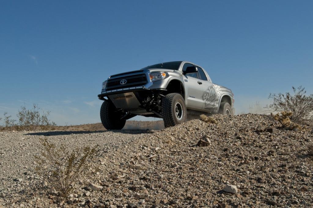 SDHQ_SilvBlk_Yota_MWP_039_84c0c383f7bb6a8c878f8e304512262e22956881.jpg