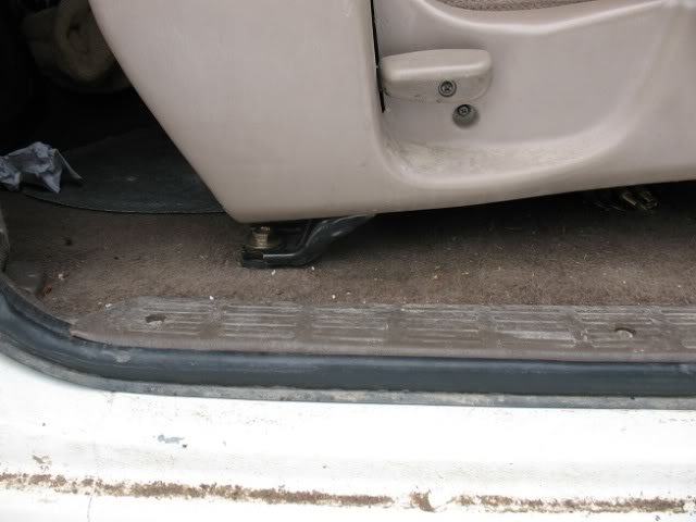 seat1_a82000f7985d7531c7262007701893fb7b5c5b8b.jpg