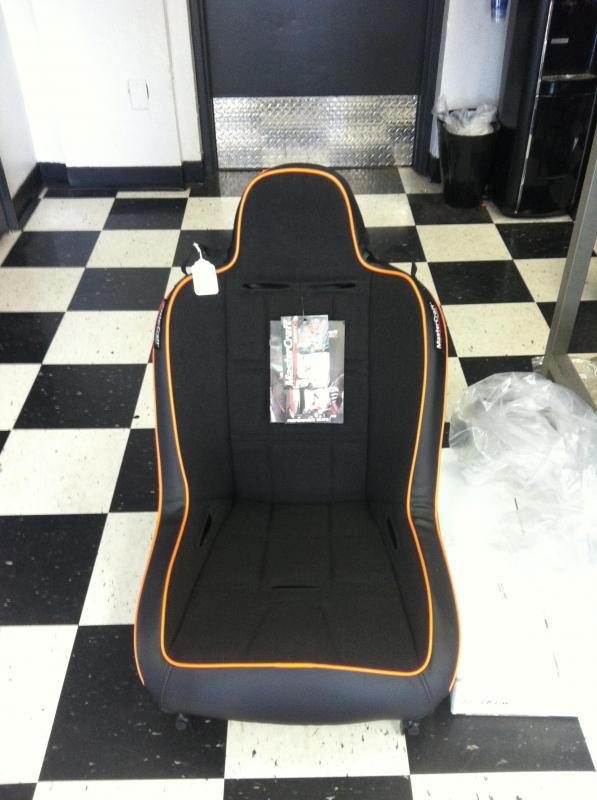 seat_zpse1313eee_ea49d3ffb9b6e4c8670f945b1a36cf67802bf998.jpg
