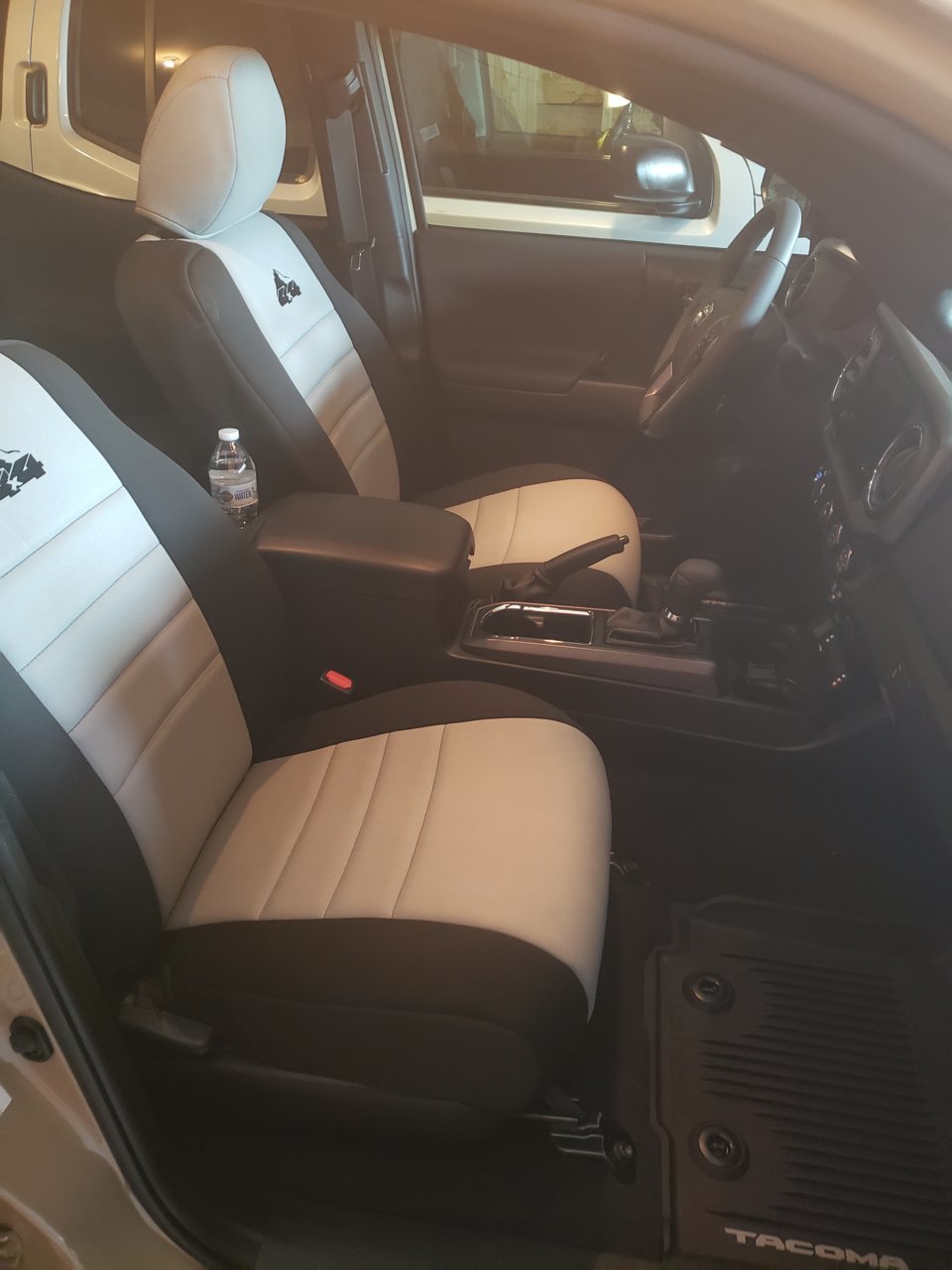 seats1.jpg