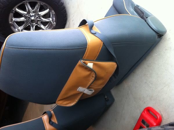 seats2_aa49a1f3c90b4248a54f9a70f087ce482cb07977.jpg