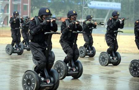 segwaycommandos_3f9b578695d1e11d5500fdbda24fe9f05a567dc1.jpg