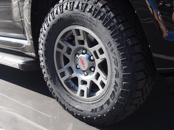 Sema Grey Wheels.jpg