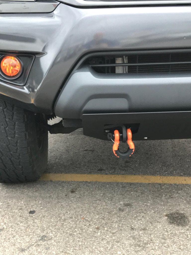 Shackle.jpg