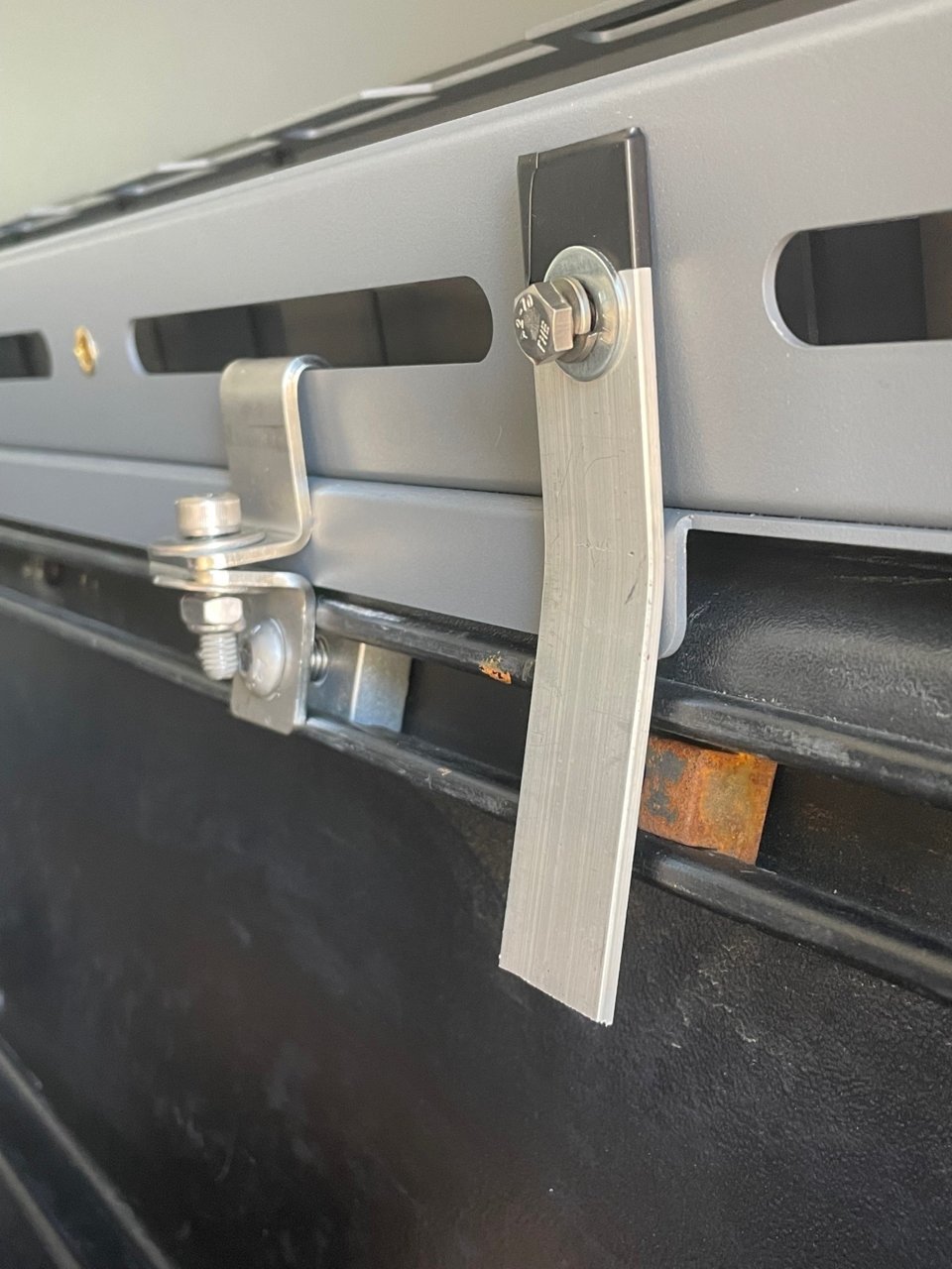 shell clamp.jpg