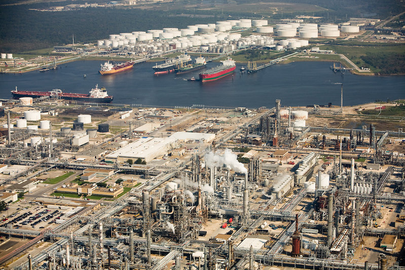 Shell-Deer-Park-Refinery-with-view-across-the-Houston-Ship-Channel.jpg