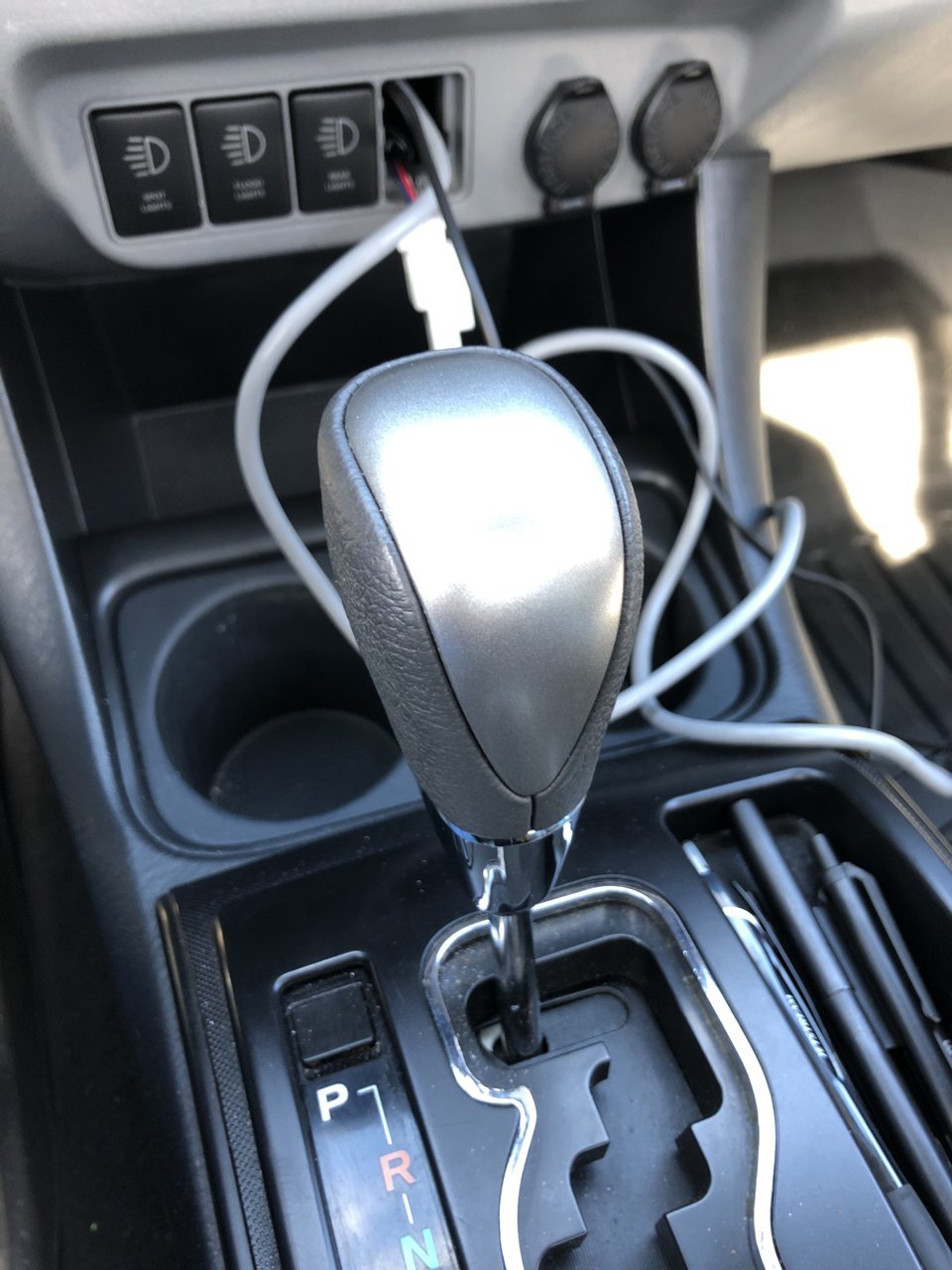 shift knob.jpg
