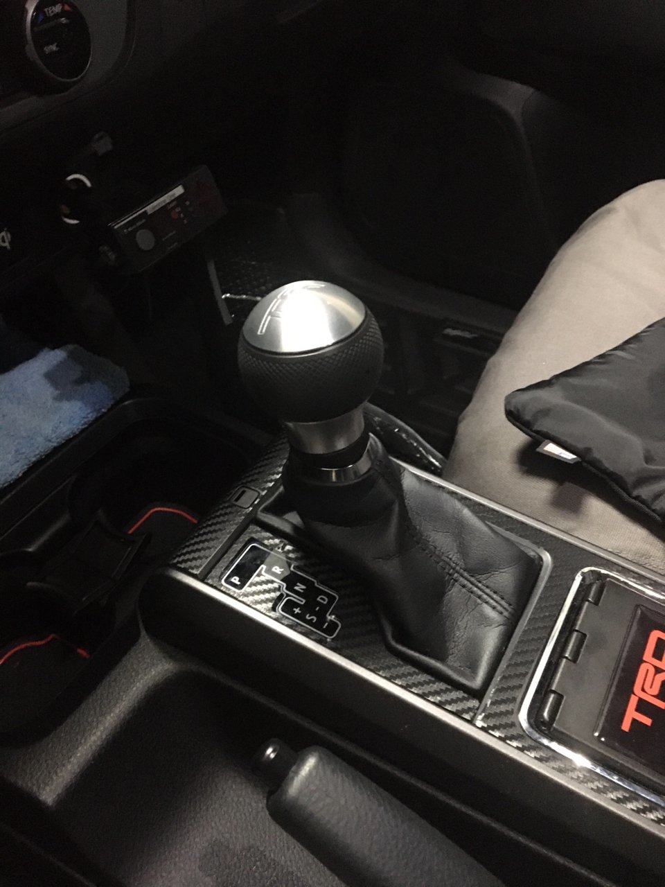 Shift knob.jpg