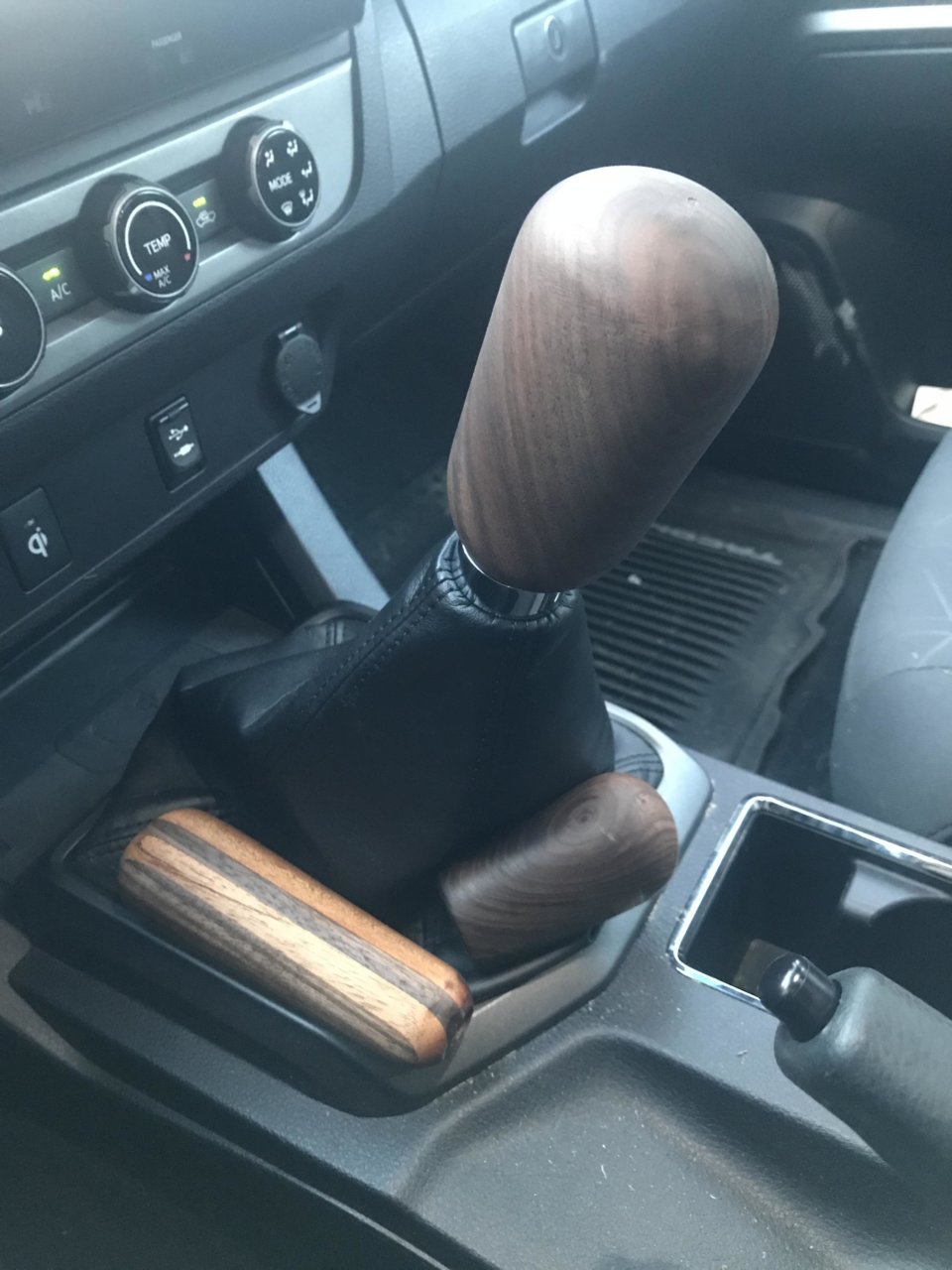 SHIFT KNOBS.jpg