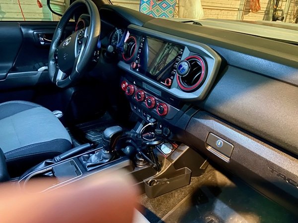 Shifter & Starter button small.jpg