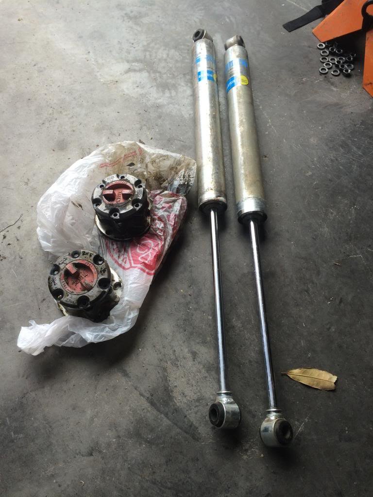 shocks_beca5d5e3bc0888e5cc17b2db5a55b711dcbe21c.jpg