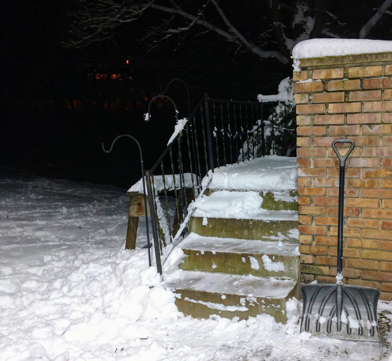 shovel snow.jpg