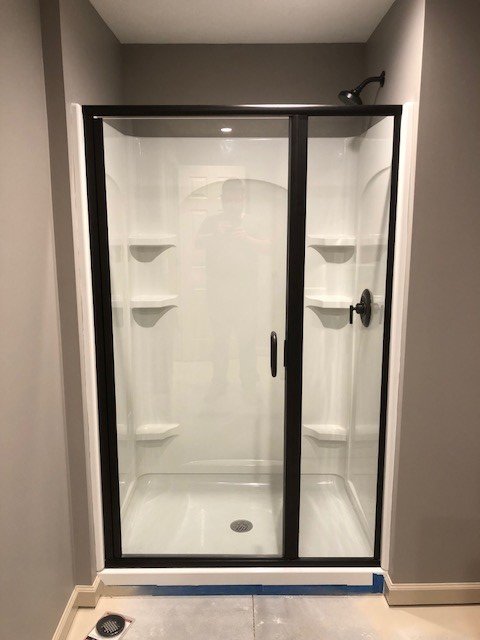 showerdoor.jpg