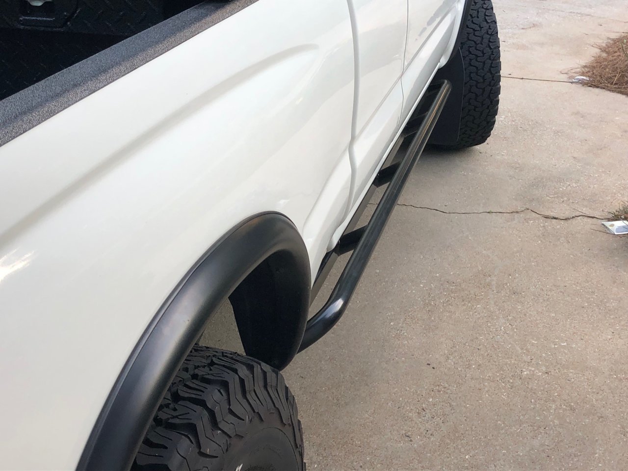 Shrockworks 1st Gen Rock Sliders 3.jpg