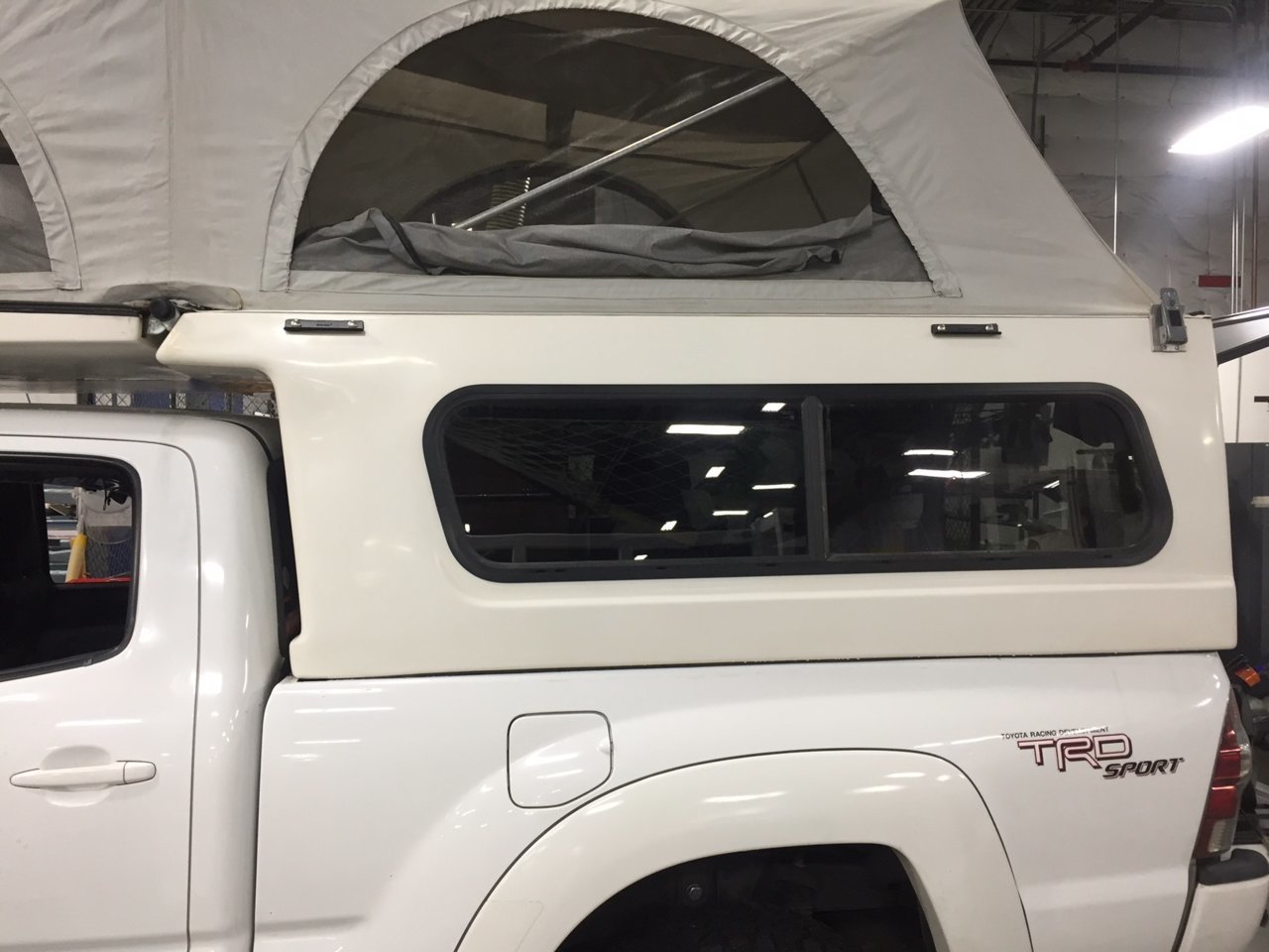 side gutter mounts.jpg