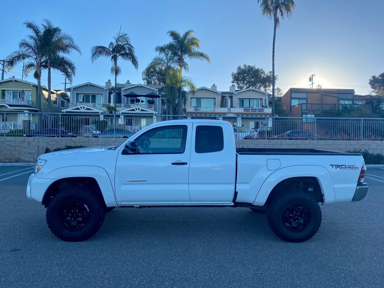 side truck 2.jpg