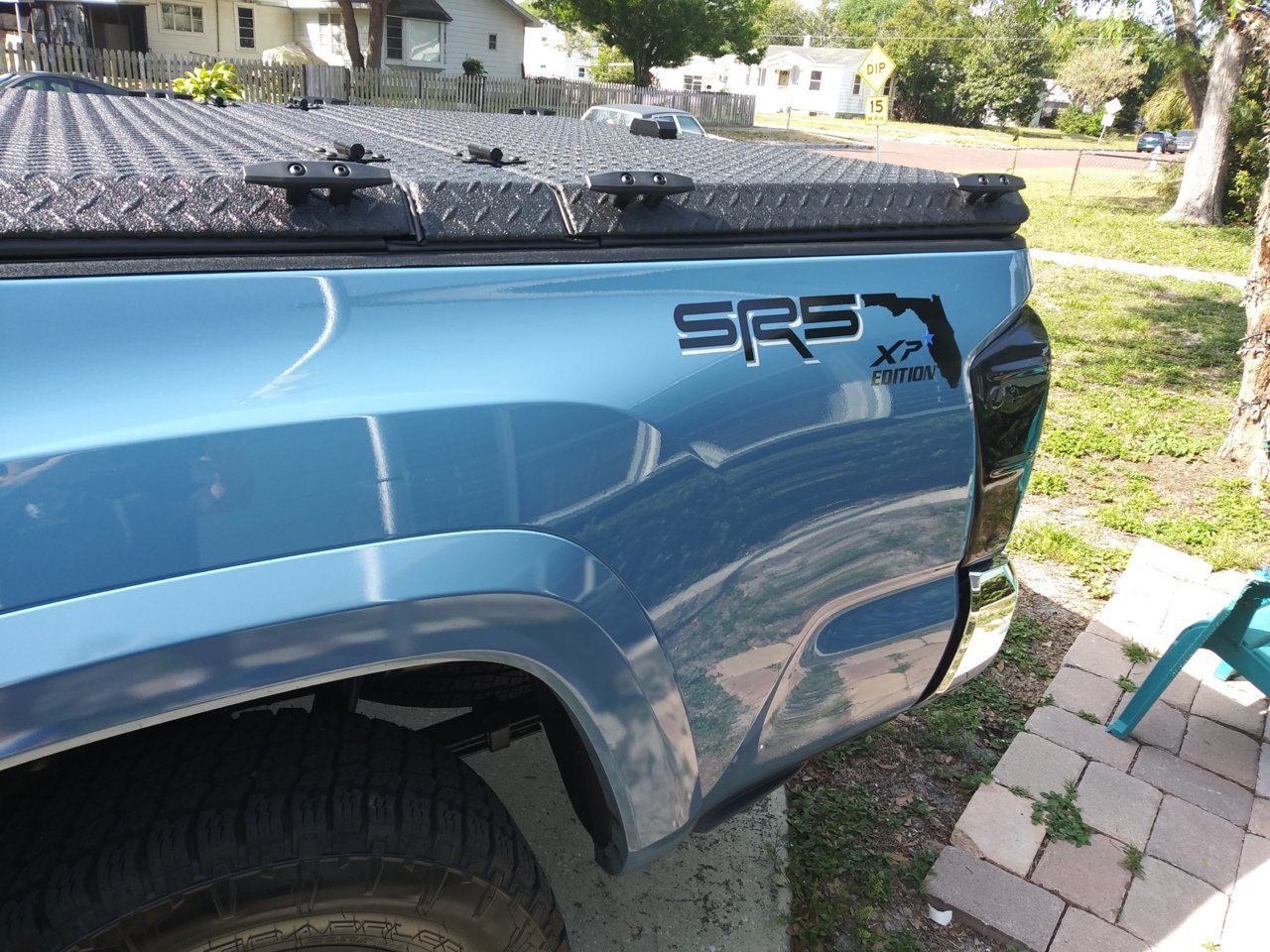 SIDE1.jpg