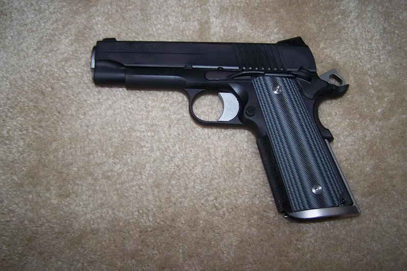 Sig lt.jpg