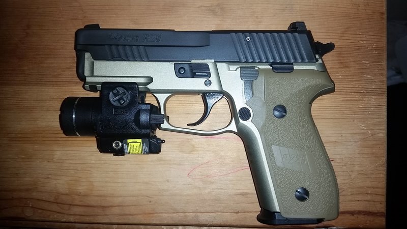 SigSauerP229CombatStreamlightTLR_4G_2.jpg