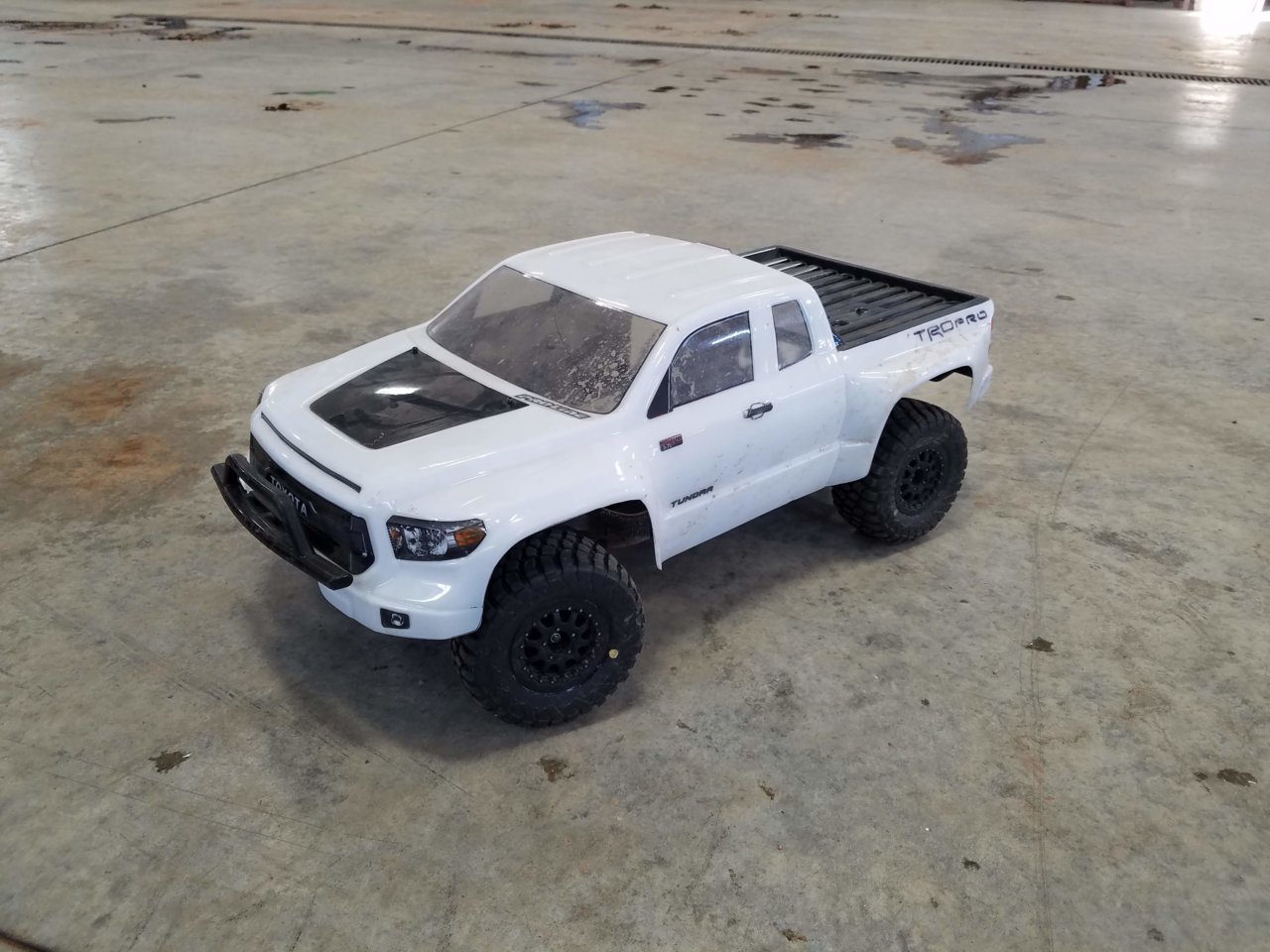 slash 4x4.jpg