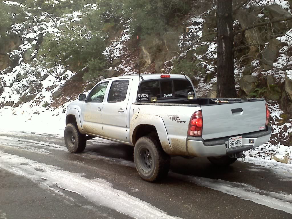 snow6_222902b2f25ca75e0fdb42a58d6dabba5ce2cf42.jpg