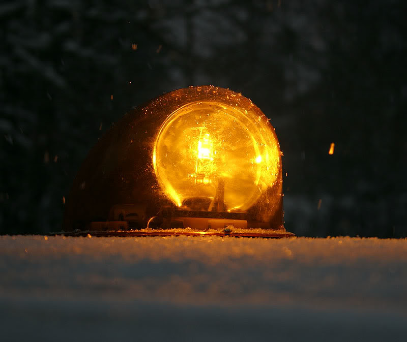 snowlight_b9ce70f620c1e553b34b6878105077ae27a5539a.jpg