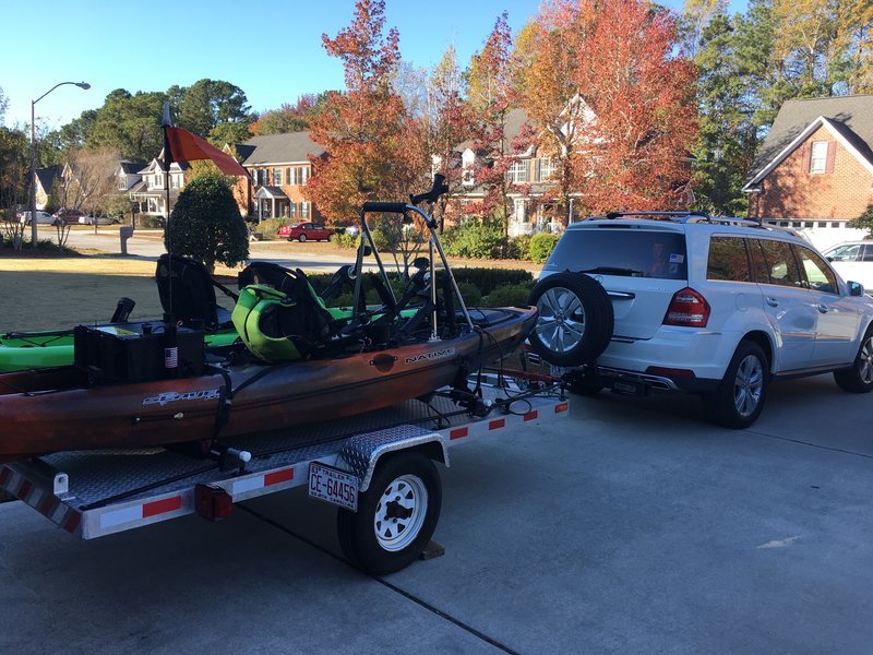 Solo Mercedes tow.jpg