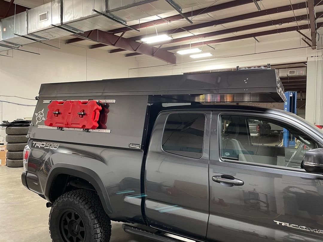 southernoverlandoutfitters_266798839_6579649455410482_1104386572103685591_n.jpg
