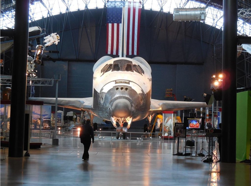 Space Shuttle Discovery.jpg
