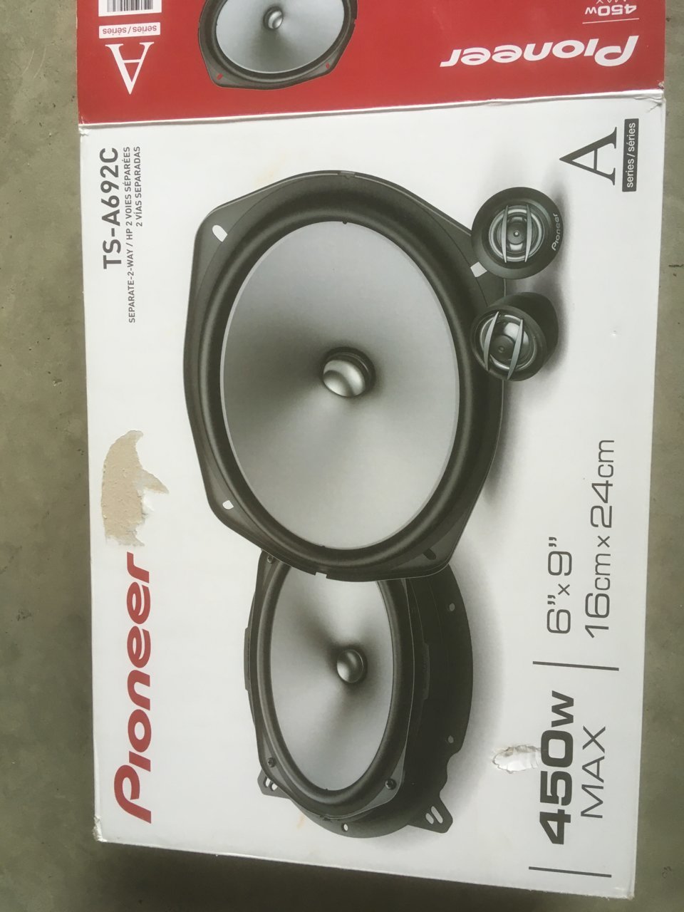 speaker 1.jpg