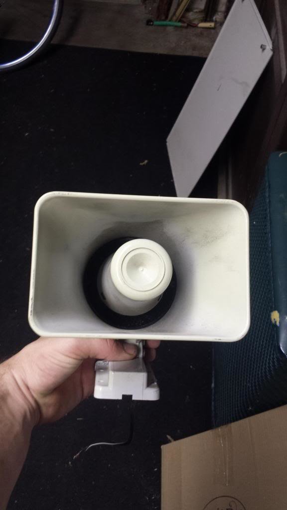 speaker2_zpsf2cea6f7_3a82b3e993d588f8948417c3079a5647eb17bd07.jpg