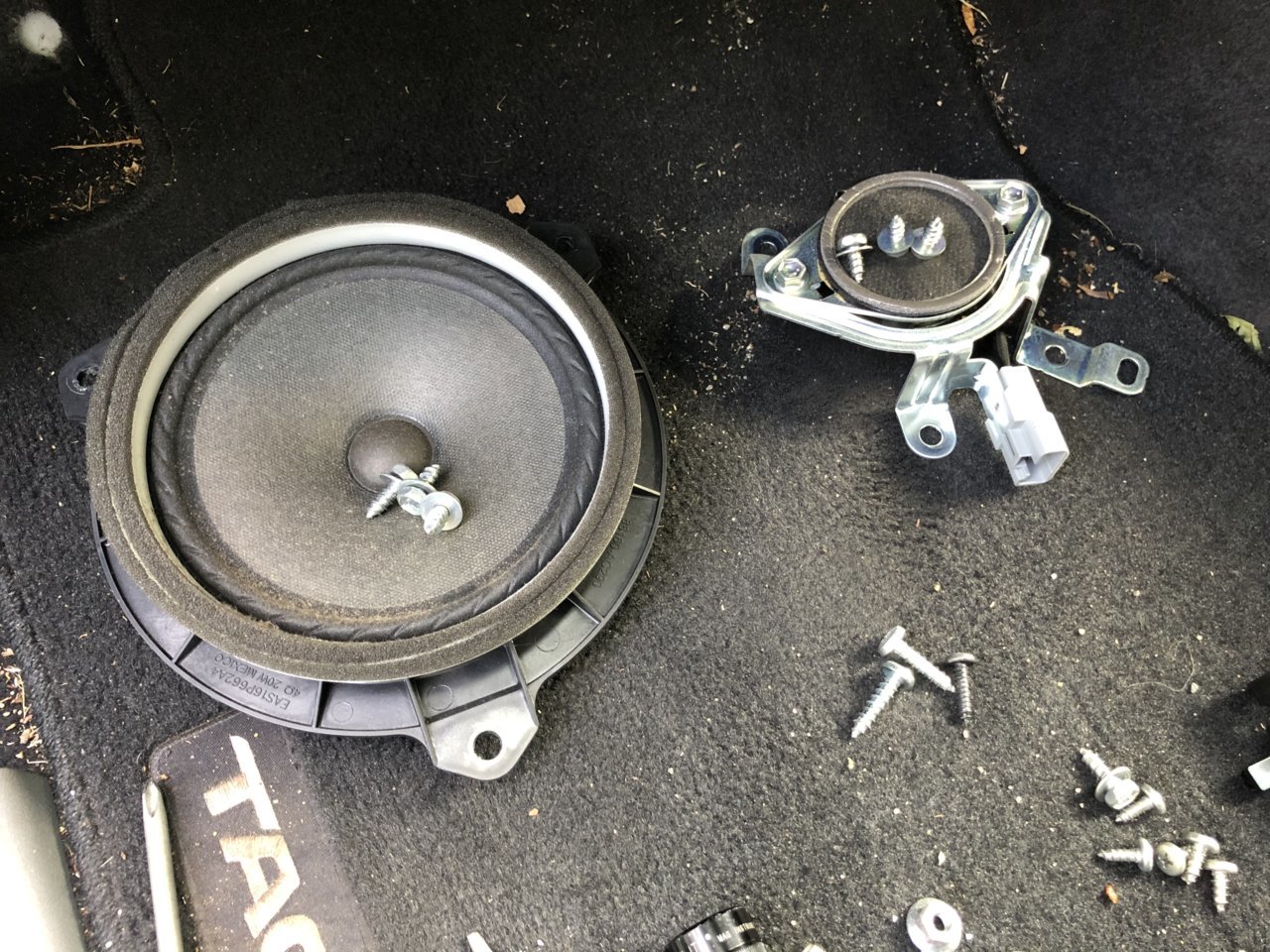 speakers.jpg