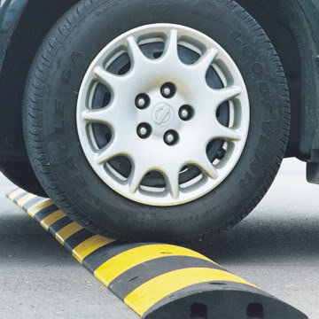 Speed_Bump_d3e0da5a9e6e481c9981f7a1aa776527bb1a874f.jpg