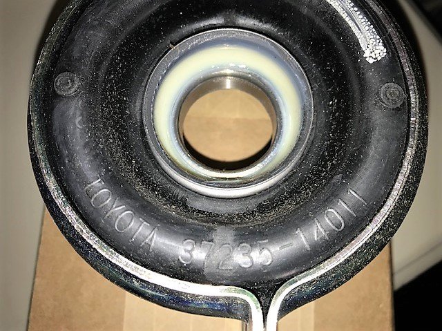 Spicer 211750-1X Center Bearing.jpg