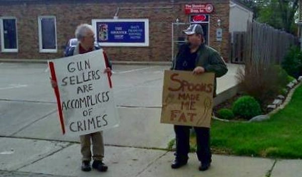 spoons-made-me-fat-gun-sellers-sign.jpg