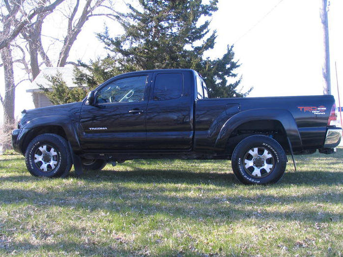 SPORTY,%20STREET%20GLIDE%20AND%20TACOMA%20009.jpg