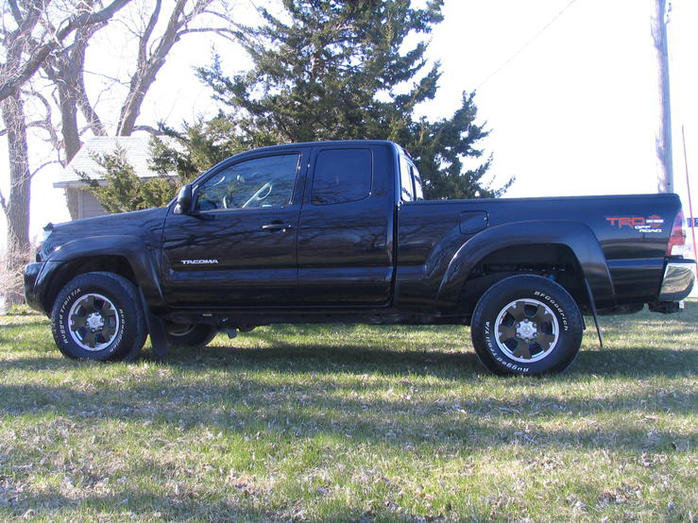 SPORTY,%20STREET%20GLIDE%20AND%20TACOMA%20009.jpg